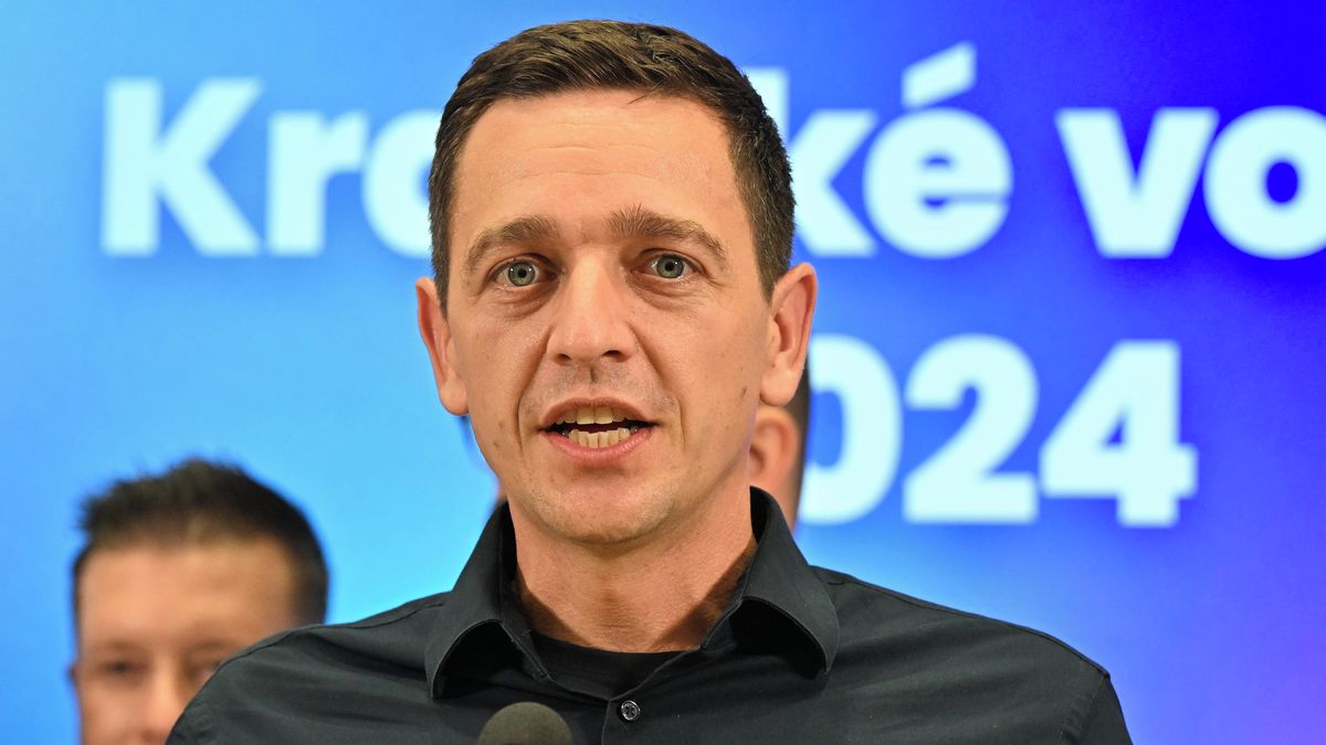 Grolichovy kumulace funkcí poškodí kraj, zní z opozice